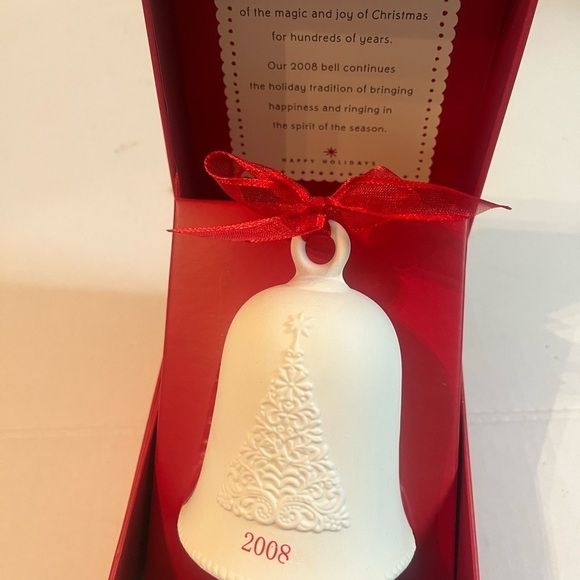 Hallmark Keepsake 2008 White Porcelain Bell Christmas Ornament - Picture 6 of 7